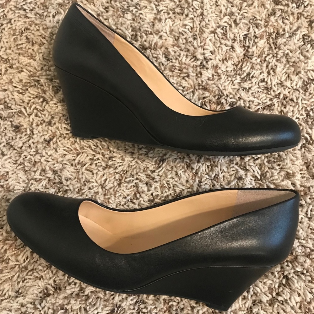 Jessica Simpson Black Wedges - 8.5